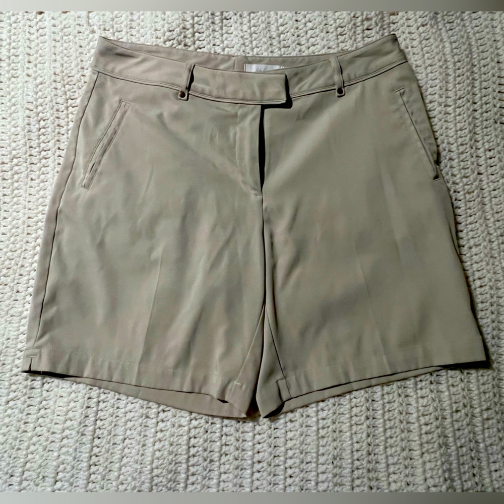 Lady Hagen Essentials Golf Shorts